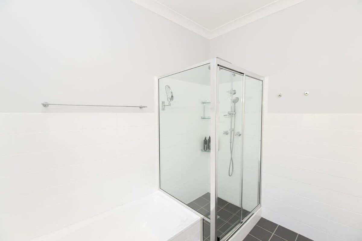 Cox Spacious Family Outdoor Pets Holiday home *